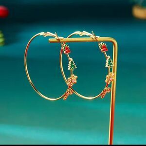 CHRISTMAS EARRINGS